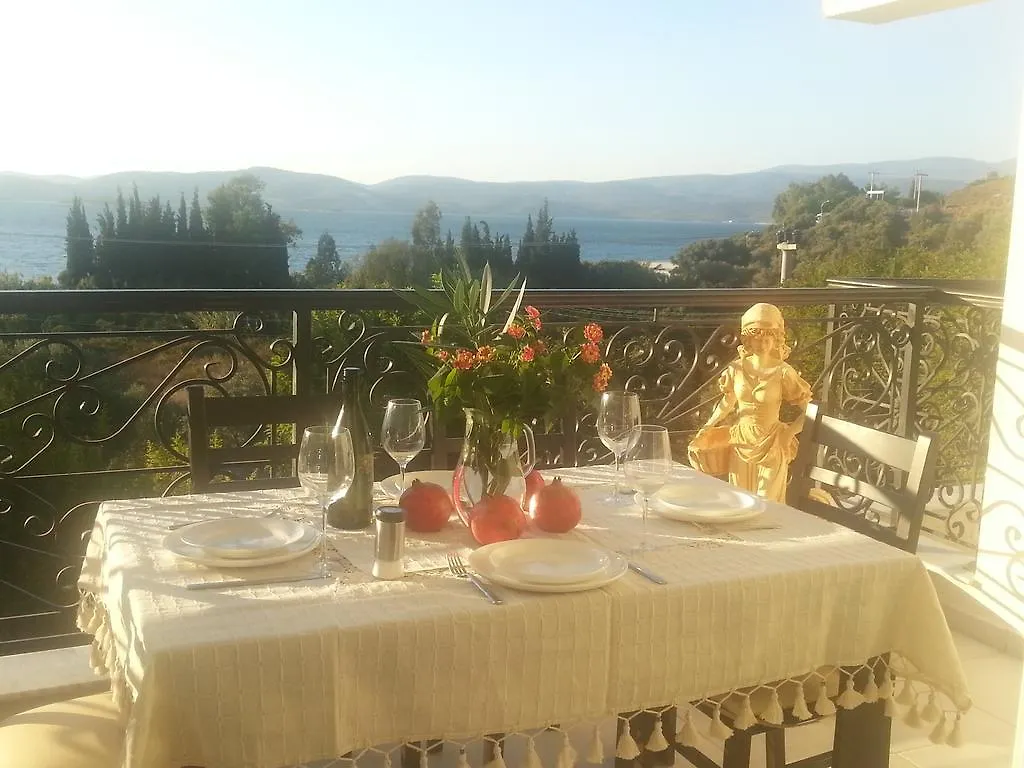 Beach Residence Gulluk Appartamento